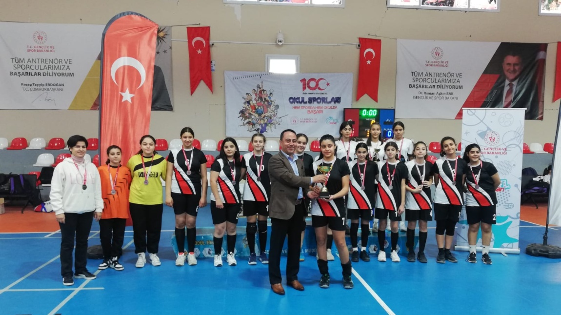 Nardüzü Ortaokulu Kız Hentbol Takımı 